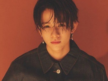 Kim Samuel Tampil Ganteng Memesona di Pemotretan Terbaru, Netter Malah Salah Fokus ke Hal Ini