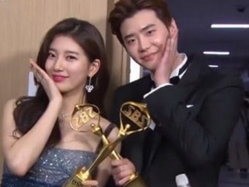 Menang 'Best Couple Award', Suzy-Lee Jong Suk Saling Goda di Belakang Panggung