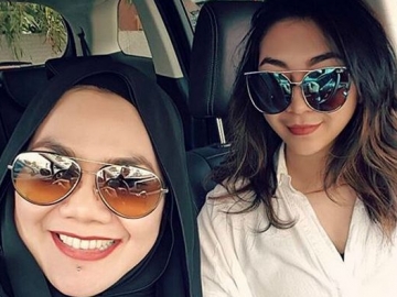 Foto Masa Muda Sarita Diunggah Sang Anak,  Jennifer Dunn 'Kalah Telak'