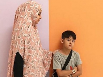 Risty Tagor Tak Hadir di Pernikahan Rifky, Sang Anak Beri Kejutan 'Romantis'