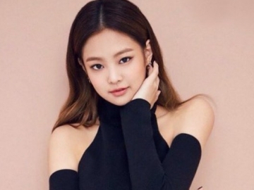 Tampil Dibalut Dress Ketat Keluaran Merek Fashion Terkenal, Jennie Black Pink Banjir Pujian