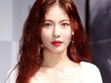 Pakai Fashion Ngejreng, HyunA Tetap Dipuji Fans