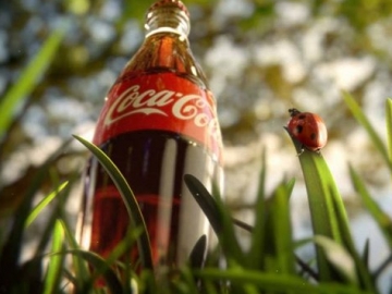 Wajib Tahu! Ini 10 Manfaat Lain Coca Cola untuk Kecantikan Hingga Urusan Rumah Tangga