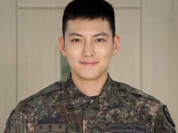 Dibalut Seragam Militer, Intip Gantengnya Ji Chang Wook Promosikan 'Pyeongchang Winter Olympics'