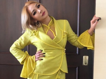 Kenakan Setelan Seperti Ini, CL Jatuh Saat Akan Hadiri Pernikahan Taeyang-Min Hyo Rin