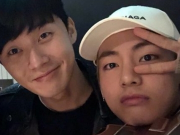 Jalan-Jalan Seru Bareng Park Seo Joon & Hyungsik, V BTS Pamer Foto Ganteng Hingga Pemandangan Indah