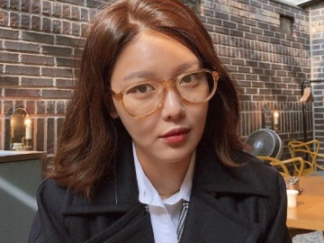 Bukan Untuk Bisnis, Inilah Alasan Sooyoung SNSD Desain Sendiri Baju di Pemotretan Terbarunya