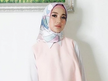Tiba-Tiba Muncul Mengenakan Hijab, Chaca Frederica Banjir Doa dari Netter