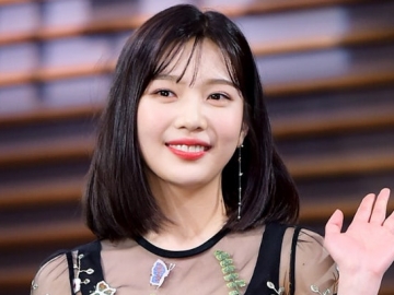Joy Red Velvet Dikabarkan Tak Bisa Ikut Tampil di Konser Pyongyang, Begini Reaksi Netter