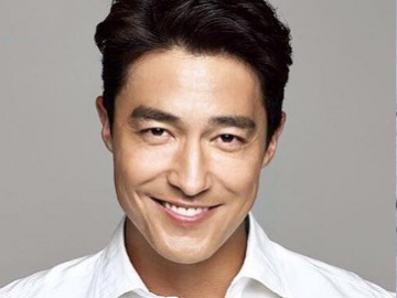 Daniel Henney Dirumorkan Pacari Ru Kumagai, Agensi Angkat Bicara