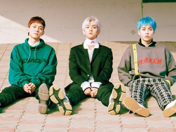 EXO-CBX Bahas Soal Syuting Iklan Terbaru Hingga Rambut Biru Xiumin di Showcase Comeback 