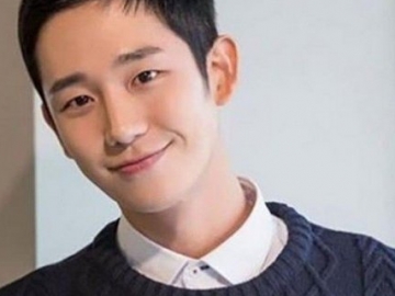 Tak Hanya Jadi Aktor Utama, Jung Hae In Siap Nyanyikan OST ‘Pretty Noona Who Buys Me Food’