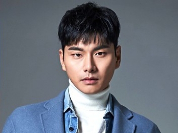 Tak Tahu Lee Yi Kyung-Jung In Sun Pacaran, PD 'Waikiki' Ungkap Sikap Keduanya di Lokasi Syuting