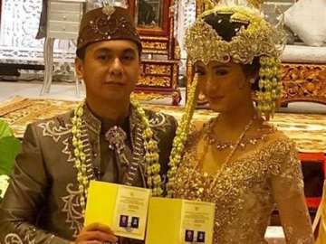 Resmi Nikah, Kocaknya Raditya Dika Sempat 'Kesulitan' Pasang Cincin Anissa