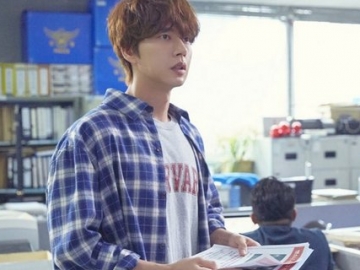 Park Hae Jin Berusaha Ungkap Kematian Misterius Sang Ibu di Teaser Terbaru 'Four Men' 