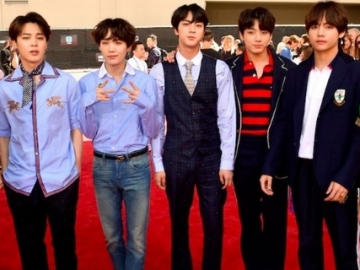 Pamer Foto Bareng Taylor Swift Hingga John Legend di BBMA 2018, BTS Buat Fans Bangga