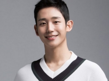 Lama Bungkam, Jung Hae In Akhirnya Buka Suara Soal Kontroversi Foto Pemenang di Baeksang 2018