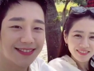 Son Ye Jin Pamer Seru-Seruan Naik Roller Coaster Bareng Jung Hae In, Netter: Seperti Beneran Pacaran