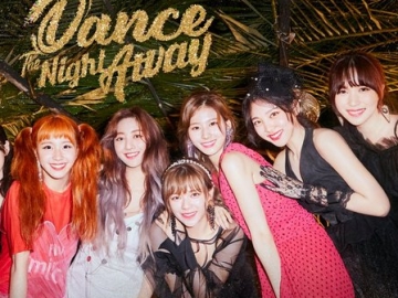 Tampil Cantik Pakai Gaun, Twice Siap Berpesta di Pantai dalam Teaser Track ‘Dance the Night Away'