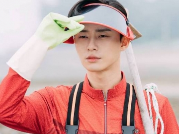 Biasa Bergaya Formal, Kocaknya Park Seo Joon Tampil dengan Setelan Cerah di Teaser 'Secretary Kim'