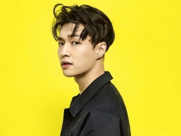 Buat Akun Twitter, Lay EXO Bikin Fans Penasaran Gara-Gara Kicauan Misteriusnya Ini