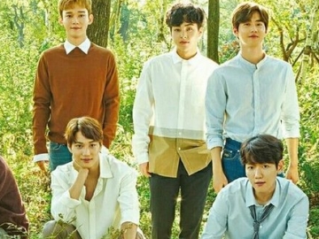 Buat Fans Gemas, Intip Manisnya Para Member EXO Kompak Berikan Simbol Hati di Postingan Ini