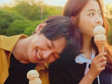 Kocaknya Kim Young Kwang Jatuh Cinta Ke Park Bo Young Sejak SMA di Trailer ‘On Your Wedding Day’