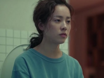 Lagi Berendam, Kocaknya Reaksi Ji Sung Saat Han Ji Min Masuk ke KMD di Teaser Baru 'The Wife I Know'
