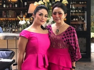 Mayangsari Duet Bareng Krisdayanti, Ekspresi Wajah Bambang Trihatmojo Jadi Sorotan