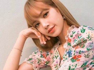 Disambut Meriah Saat Acara Fansign di Thailand, Lisa Black Pink Menitikkan Air Mata di Atas Panggung