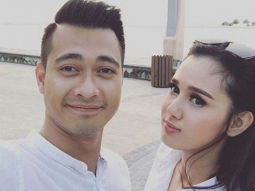 Akui 'Enak' Setelah Nikah, Eza Gionino dan Istri Tetap Berharap Restu Ibunda