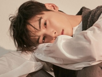 Cha Eun Woo Memukau Dibalut Setelan Stylish di Pemotretan Terbaru, Netter: Terlalu Tampan