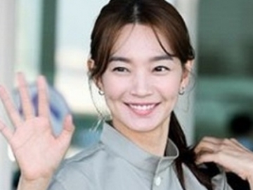 Tampil Cantik Memesona di Bandara, Senyum Manis Shin Min A Luluhkan Hati Fans