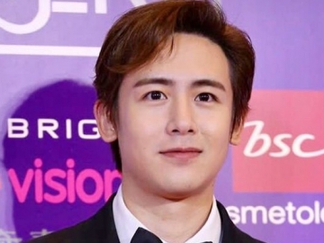 Nichkhun 2PM Pamer Asyiknya Jalan-Jalan Bersama Sang Ibu di Kota Tua Jakarta