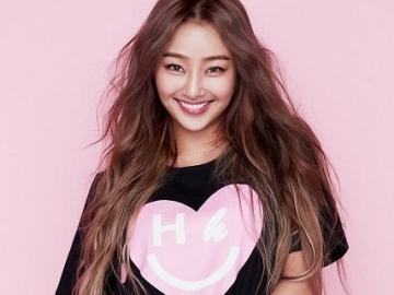 Hyorin Tampil Penuh Pesona Saat Hadiri Acara Ini, Netter: Ada yang Berbeda