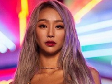 Hyorin Eks Sistar Unggah Foto Seksi Pamerkan Pahanya, Netter Beri Beragam Komentar