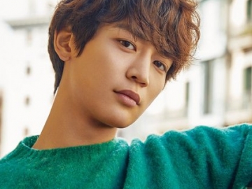 Penuh Pesona di Pemotretan Terbaru, Minho SHINee Ungkap Selalu Ingin Tunjukkan Hal Baru ke Fans