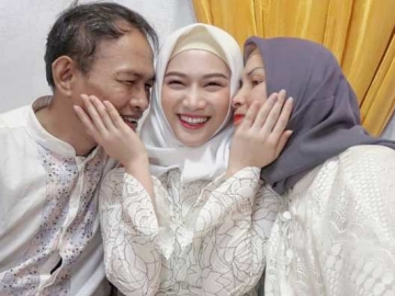 Jelang Pernikahan, Cantiknya Melody Eks Jkt48 Saat Pengajian Bikin Netter Tak Rela