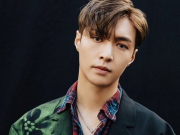 Lay EXO Pecahkan Rekor di Billboard 200 Lewat 'NAMANANA', Fans Ikut Senang