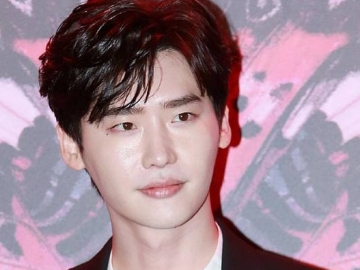 Sukses Fanmeet di Jakarta, Lee Jong Suk Ungkap Makanan Favorit Hingga Persiapan Drama Baru