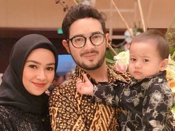 Posting Foto Hasil USG, Aryani Fitriana Umumkan Kehamilan Anak Kedua 