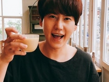 Kyuhyun SuJu Pamer Senyum Manis Saat Hang Out Bareng Changmin & Sung Si Kyung, Fans: Makin Embul