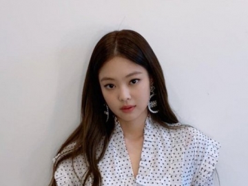 Sempat Menangis di Konser Solo Perdana Black Pink, Ternyata Ini Alasan Jennie