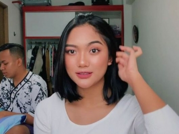 Pamer Body Seksi, Marion Jola Bikin Siti Badriah Kesal