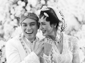 Baim Wong Pamer Foto Jalan Pertama Usai Nikah, Rambut Paula Verhoeven Malah Bikin Warganet Salfok