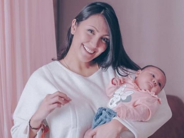 Murah Senyum Meski Baru Berusia 2 Bulan, Putri Sharena Sukses Bikin Netter Kepalang Gemas