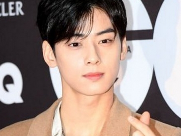 Cha Eun Woo Astro Datang ke GQ Night 2018, Netter Semakin Mengagumi Ketampanannya