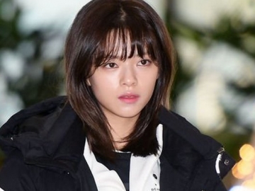 Jeongyeon Twice Terlihat Lelah Saat Muncul di Bandara, Netter Kembali Beri Cibiran