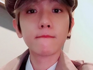 Bikin Fans Gemas, Baekhyun EXO Sapa Penggemar di Hari Natal Lewat Deretan Selfie Imut Ini