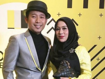 Hamil di Luar Rahim, Istri Denny Cagur Sempat Stres